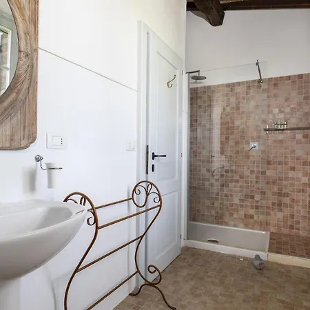 Casale Delle Mele By Posarellivillas *